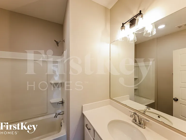 170 Lakewood Ln — Photo 15