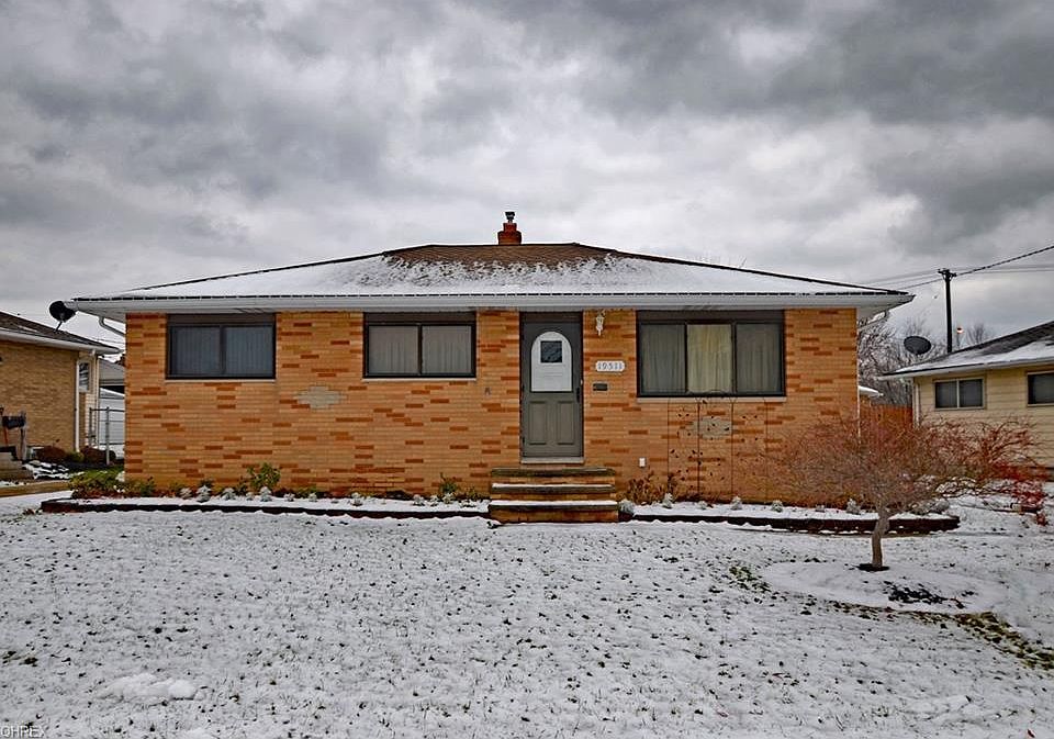 1st image of 19511 Hipple Ave