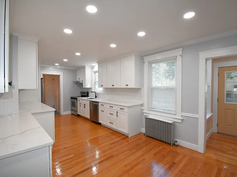 42 Kay Blvd — Photo 3