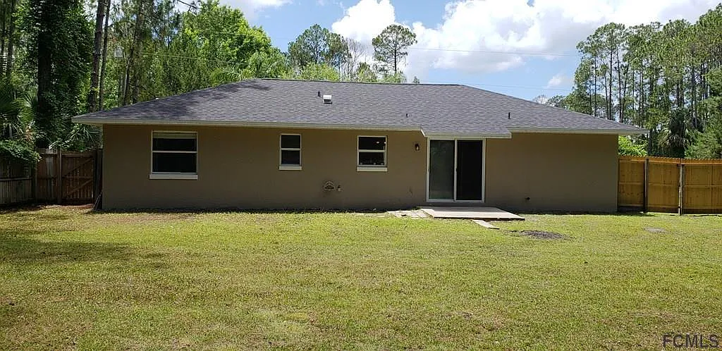 3 bed, 988 sqft, $1,775 — Photo 2