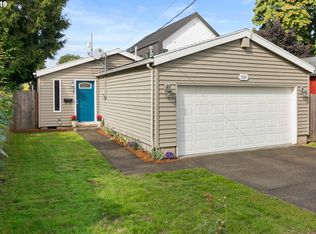 7041 NE 7th Pl, Portland, OR 97211