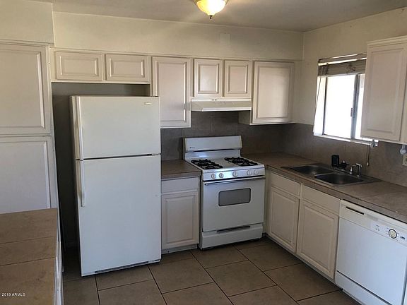 5th image of 17615 N 15th Ave