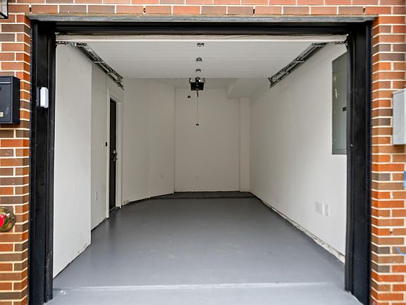 4th image of 2104 Annin St #A