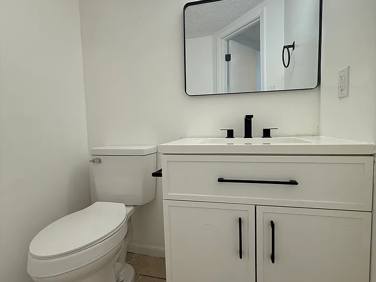 614 N Fairfield Dr — Photo 5