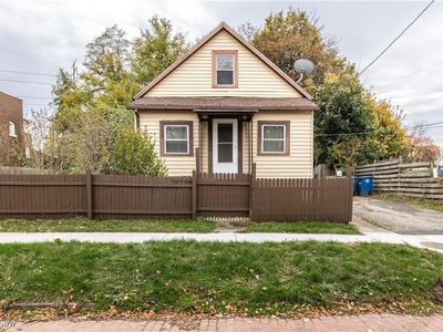 7116 Deveny Ave, Cleveland, OH, 44105