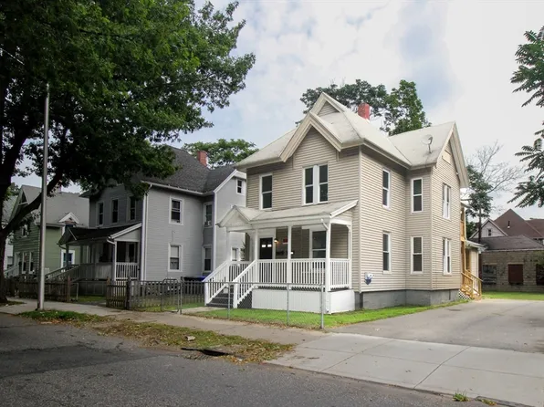 129 Catharine St, Springfield, MA 01109