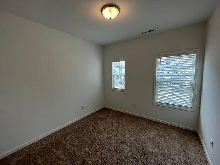 805 Star Ridge Dr — Photo 13