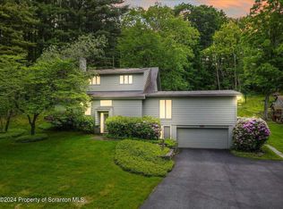 1501 N Abington Rd, Dalton, PA 18414