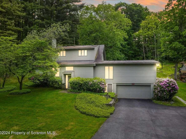 1501 N Abington Rd, Dalton, PA 18414