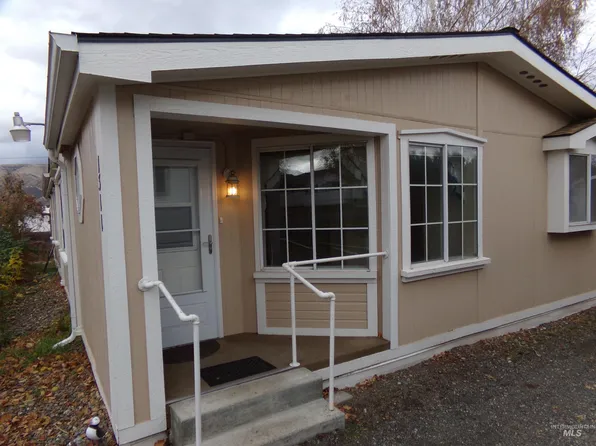 1311 14th St, Clarkston, WA 99403