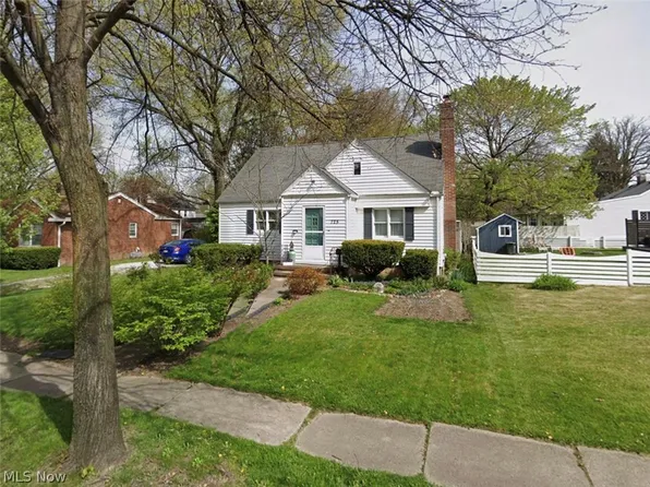 725 Broad Blvd, Cuyahoga Falls, OH 44221