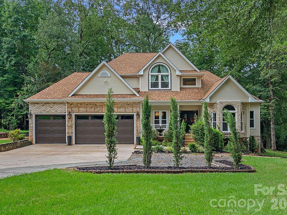 1st image of 172 Tawny Bark Dr