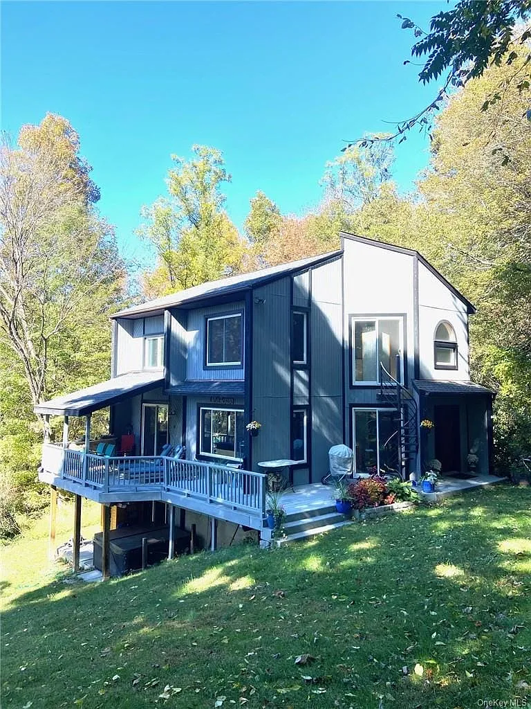 2 bed, 1.5 bath, 1950 sqft, $4,000 — Photo 4