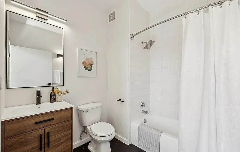 1 bed, 1.0 bath, 851 sqft, $3,000 — Photo 3