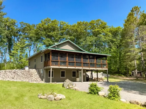 13800 Kissau Rd, Hubbard Lake, MI 49747