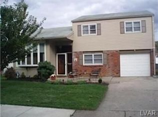 1910 Pelham Rd, Bethlehem, PA 18018