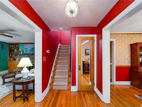 4th image of 6915 Groton St