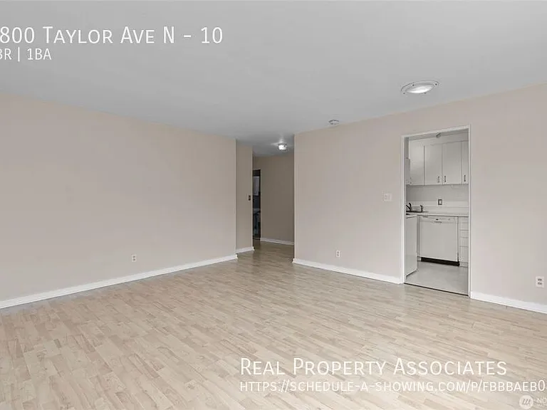 1800 Taylor Ave N #10 — Photo 6
