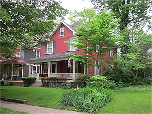 Frontal NE street view