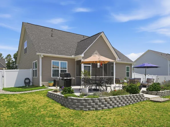 116 Looping Horse Cir, Angier, NC 27501