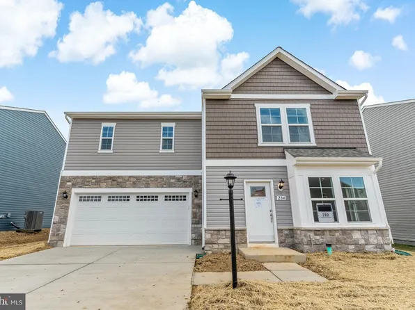 284 Ludgate Mnr, Falling Waters, WV 25419