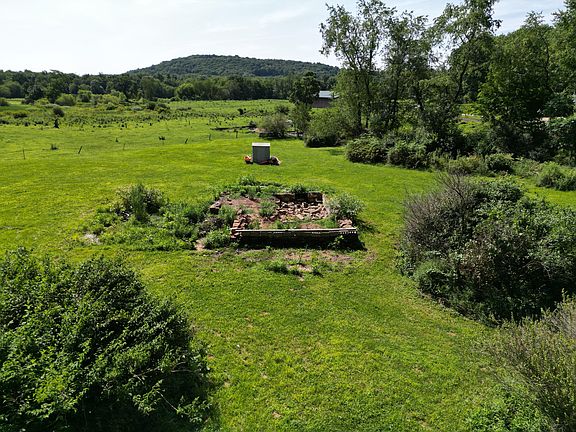 2nd image of 4820 Hamilton Porter Rd