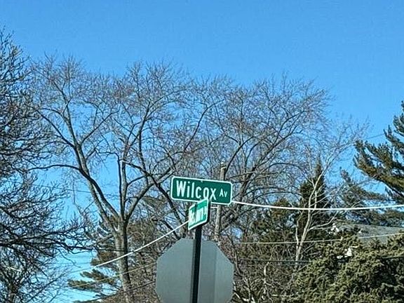 2nd image of 353 Wilcox Ave