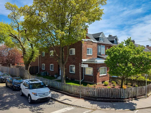 117 Boon Ave, Toronto, ON M6E 3Z4
