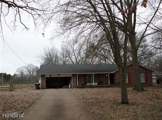 3390 Oak Rd, Memphis, TN 38135