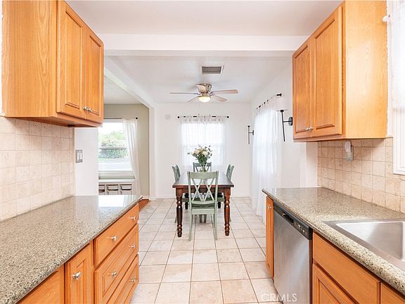 5th image of 4290 Oakwood Pl