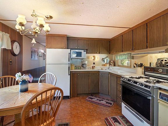 5th image of 206 County Road 4403