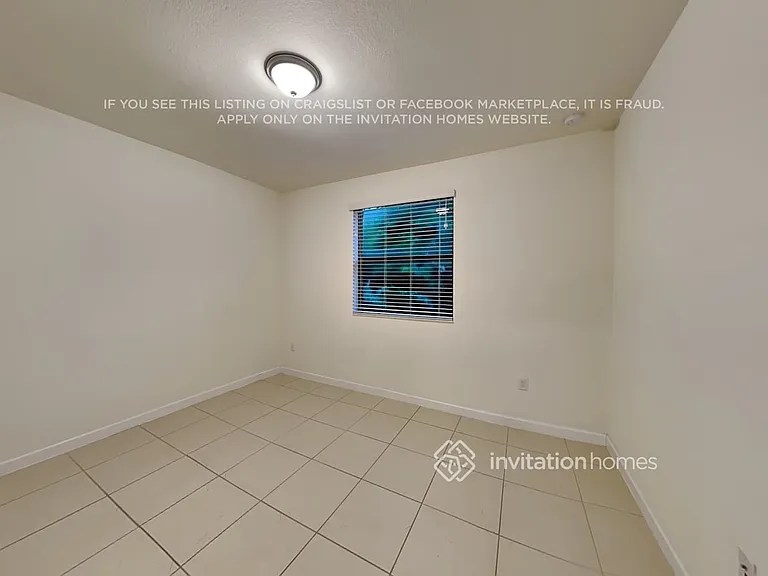 121 SE 35th Ave — Photo 11