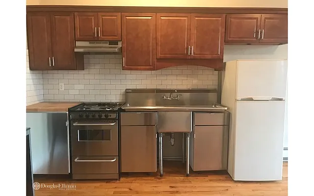 Rented by Douglas Elliman | media 2