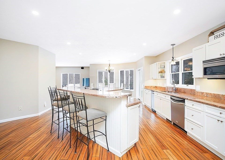 288 Woodland Cir, Ludlow, MA 01056 Zillow