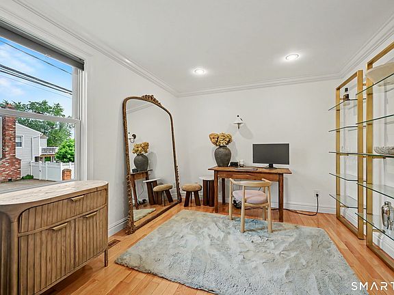 5th image of 114 Webb Avenue