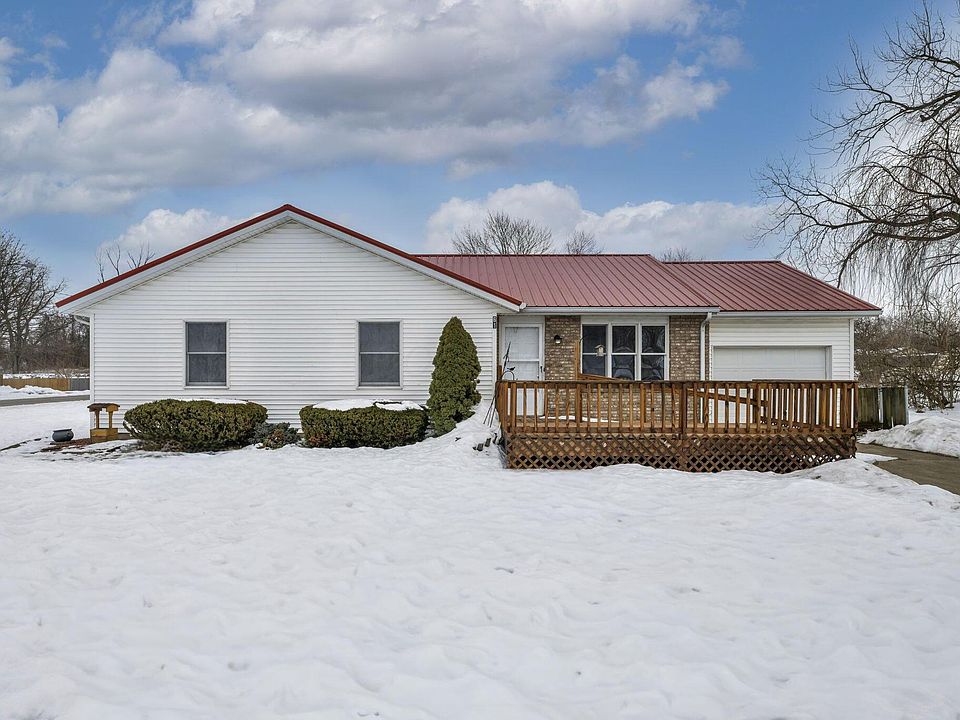 1st image of 614 Buckeye Ln