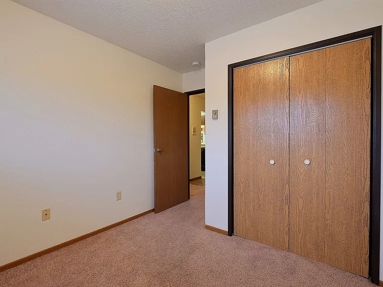Fargo, ND Village West Apartments | Bedroom