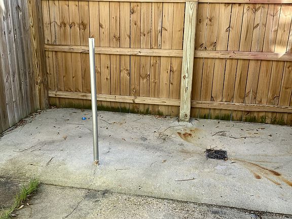 4th image of 337 McCaughan Ave #A