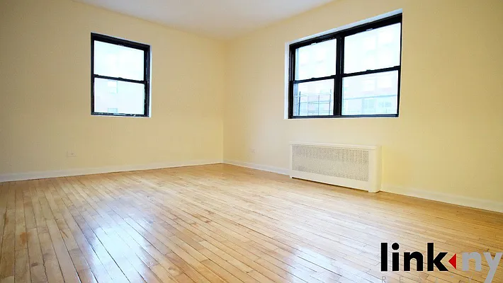 Rented by Link NY Realty | media 13