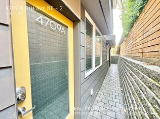 4709 8th Ave NE #2, Seattle, WA 98105