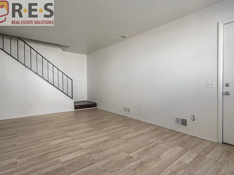 13335 E Louisiana Ave — Photo 6