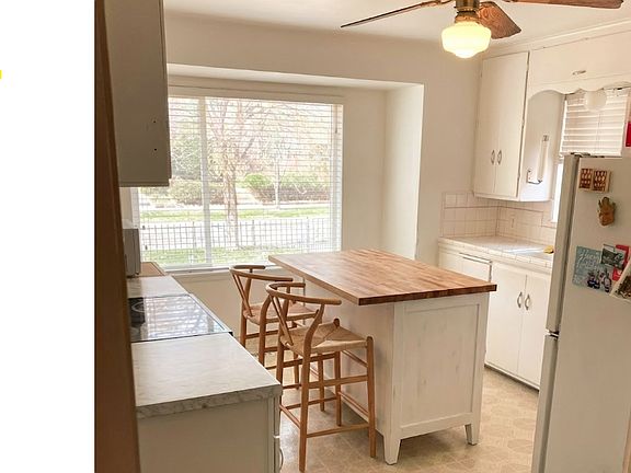 3rd image of 1462 E Stratford Ave #1