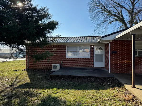 410 W 3rd St, Cookeville, TN