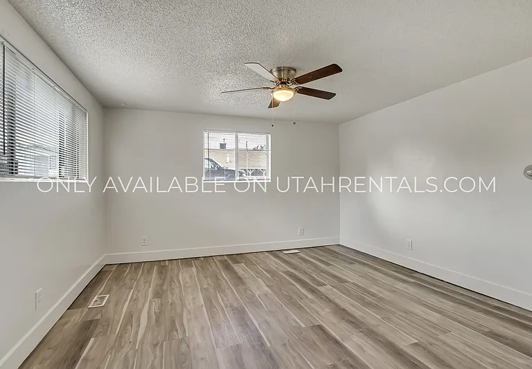 539 Swenson Ave #3 — Photo 2
