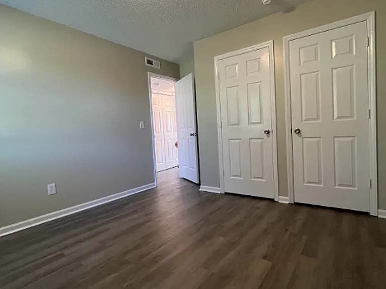 Two bedroom, 1.5 bath condo in High Point--Oakmont Condominiums — Photo 18