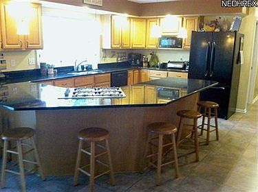 4th image of 52 Fairfax Dr