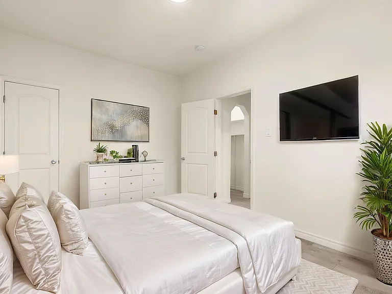 (El/Ga/Em:B) 414 N. Maple Drive — Photo 10