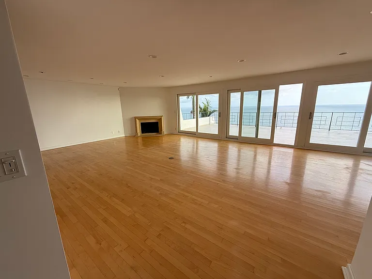 18139 Coastline Dr #4 — Photo 19