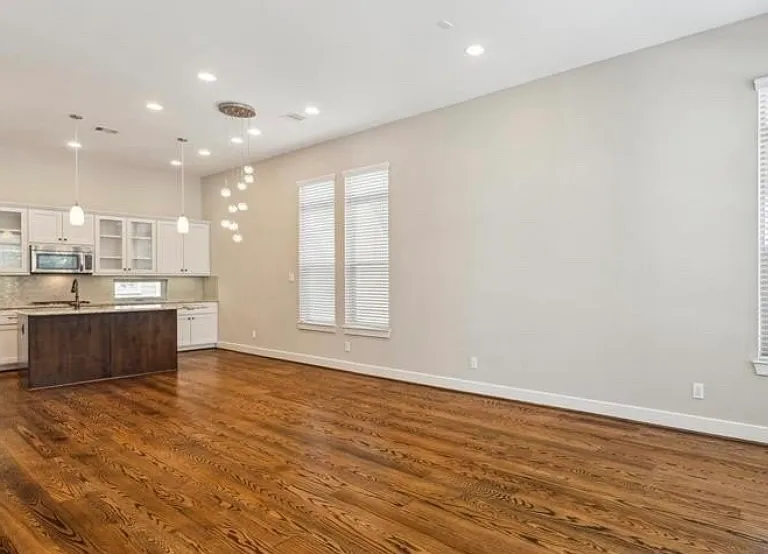 2441 Charleston St #B — Photo 16