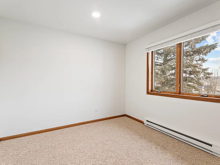 600 S Main St #4 — Photo 5